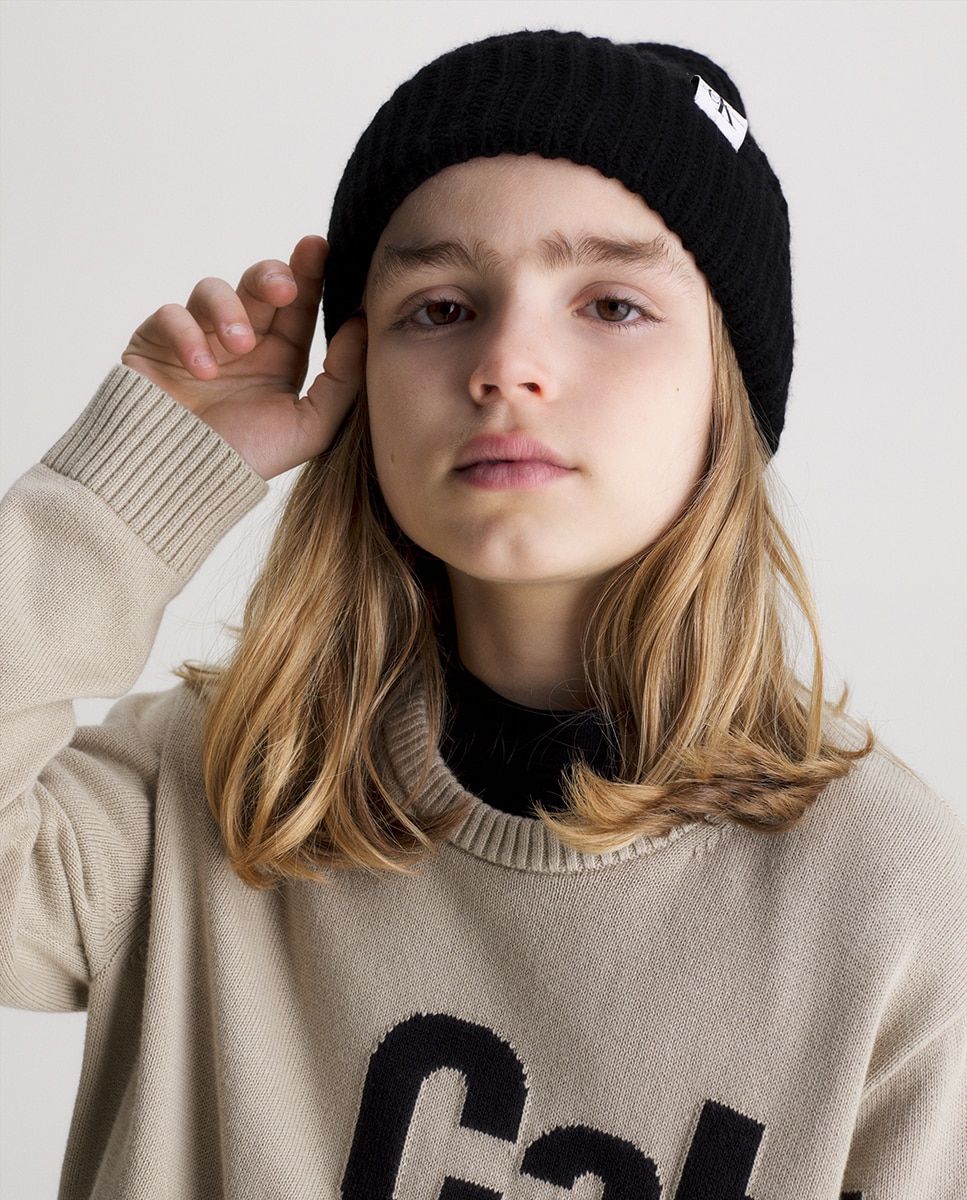 Gorro Unissexo Canelado com Logótipo Preto-5