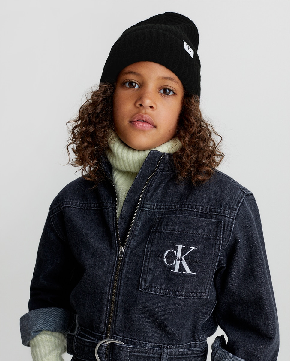 Gorro Unissexo Canelado com Logótipo Preto-10