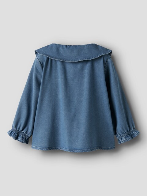 Blusa vaquera con cuello babydoll de niña