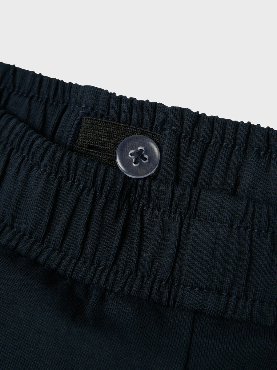 Conjunto com T-shirt e Calções Branco-3