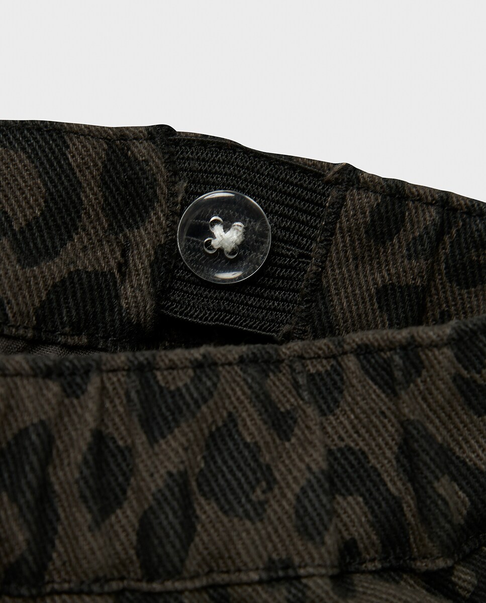 Calças com Animal Print Pedra-5