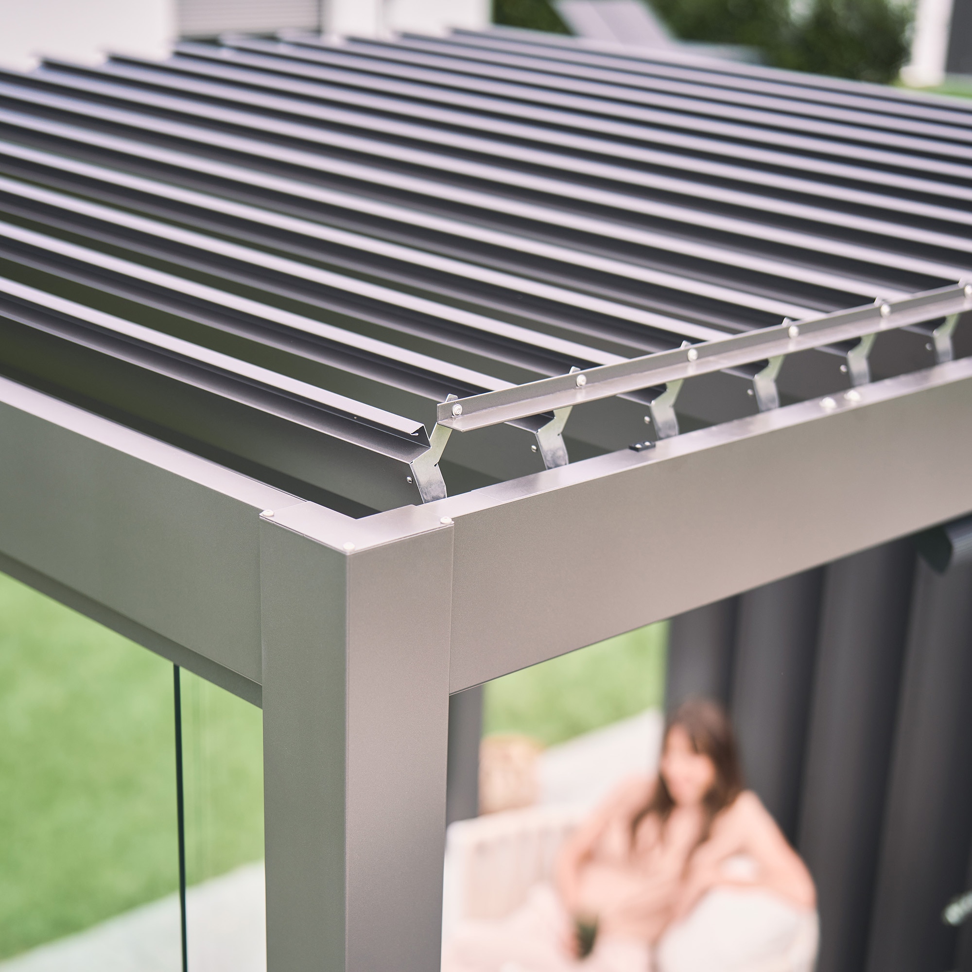 Pérgola Biohort 3x3 Gris cuarzo metálico con equipamiento básico Gris-5