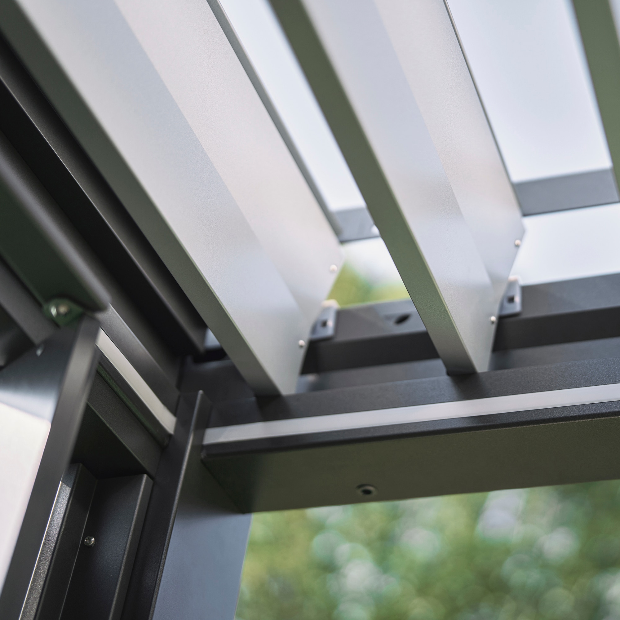 Pérgola Biohort 4x3,5 Gris oscuro metálico con equipamiento básico Gris-12