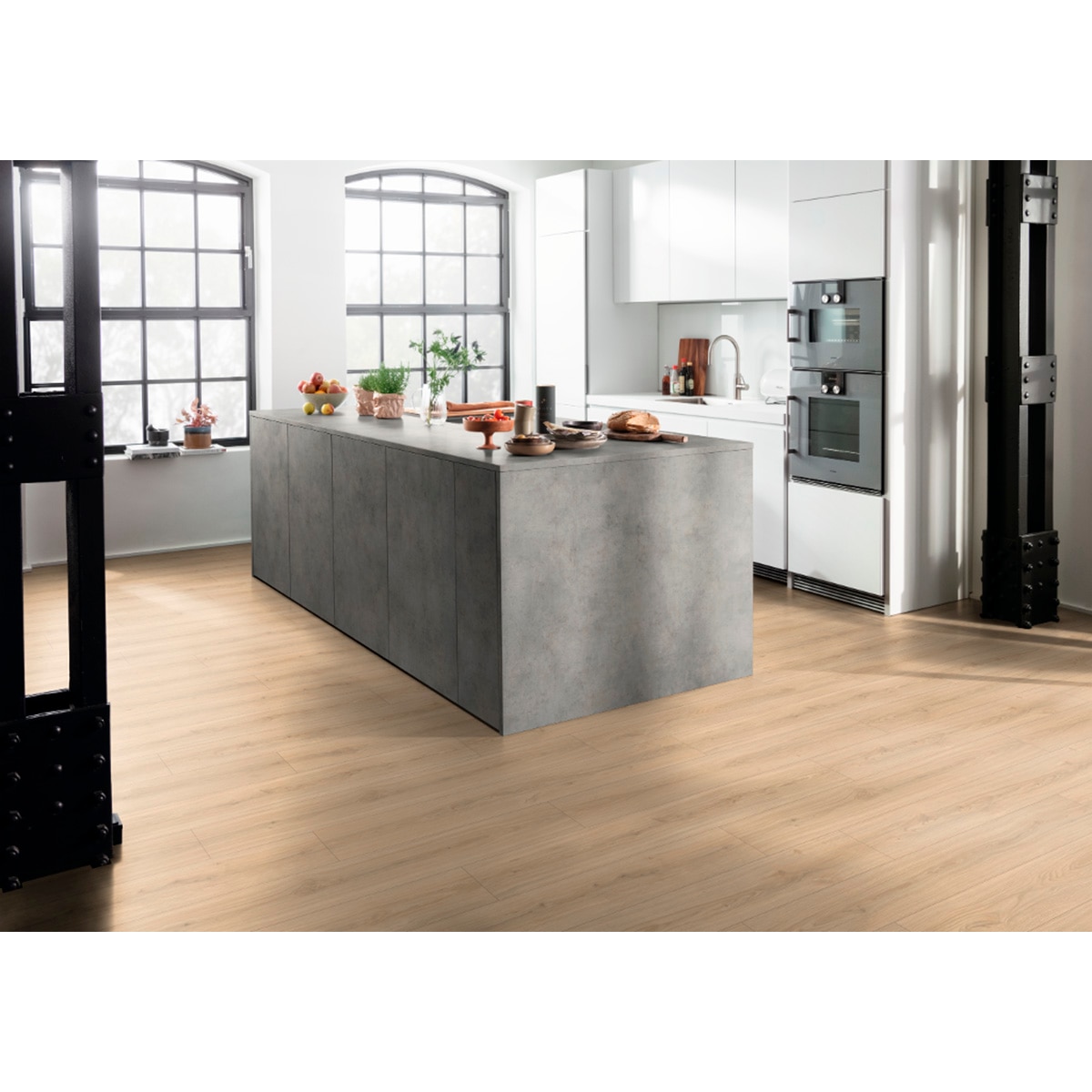 Suelo Laminado Classic Aqua+ 8/32 Roble Padua Claro EL2170 1,99 m² Roble Padua Claro-3