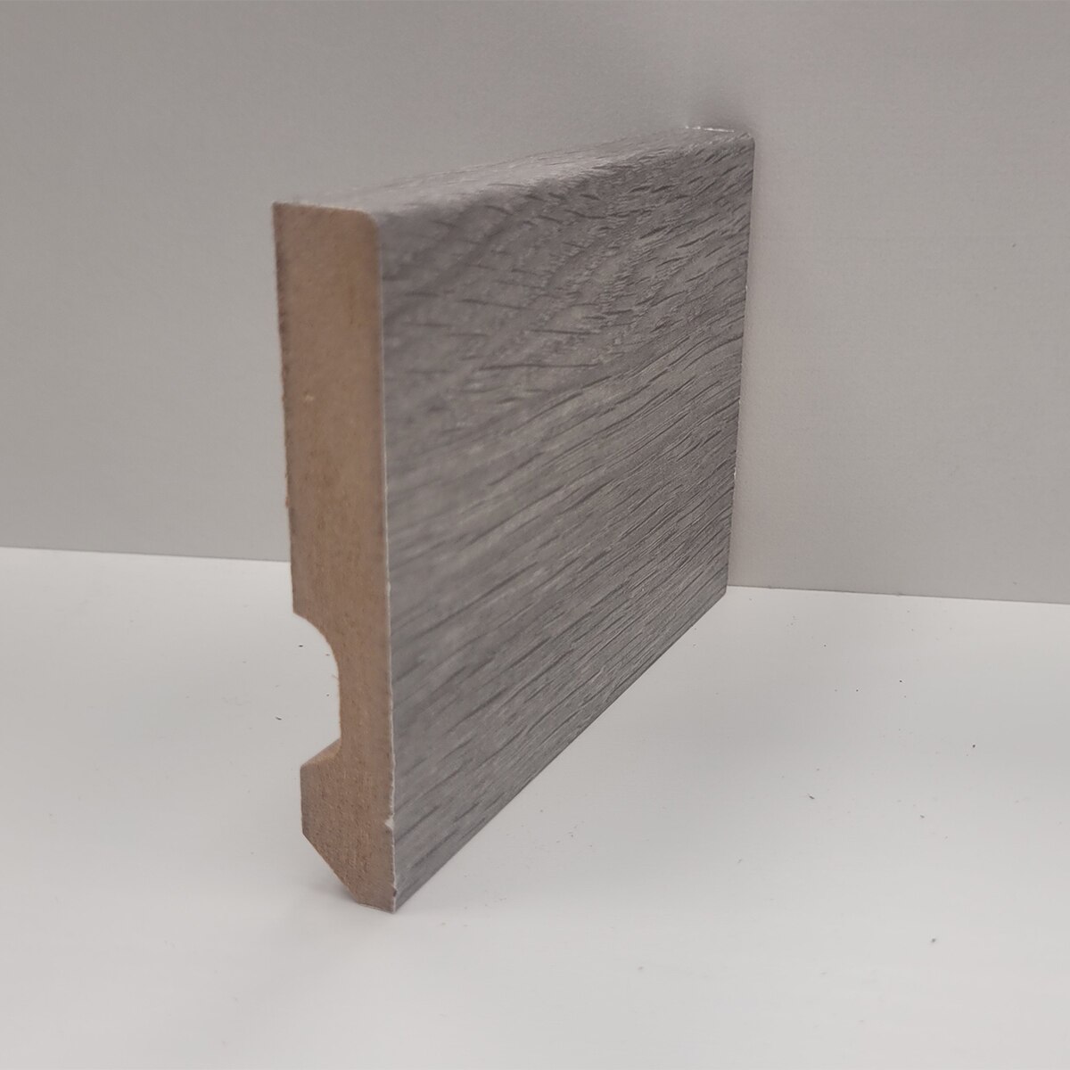 Rodapie MDF 2400x80x12 Canto Cuadrado Gris REF. C177 Gris-1