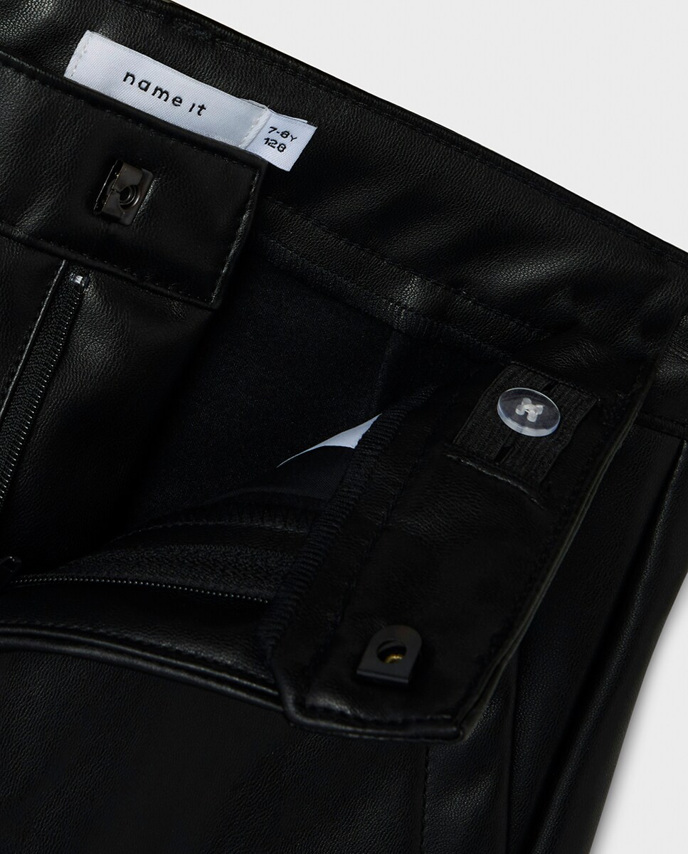 Calças Tipo Culotte com Efeito de Pele Preto-3