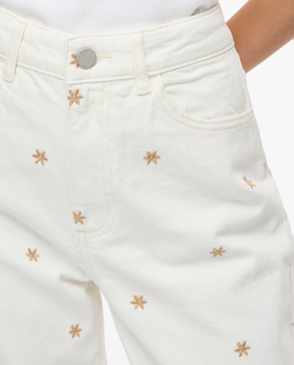 Jeans com Bordados Florais Vermelho-4