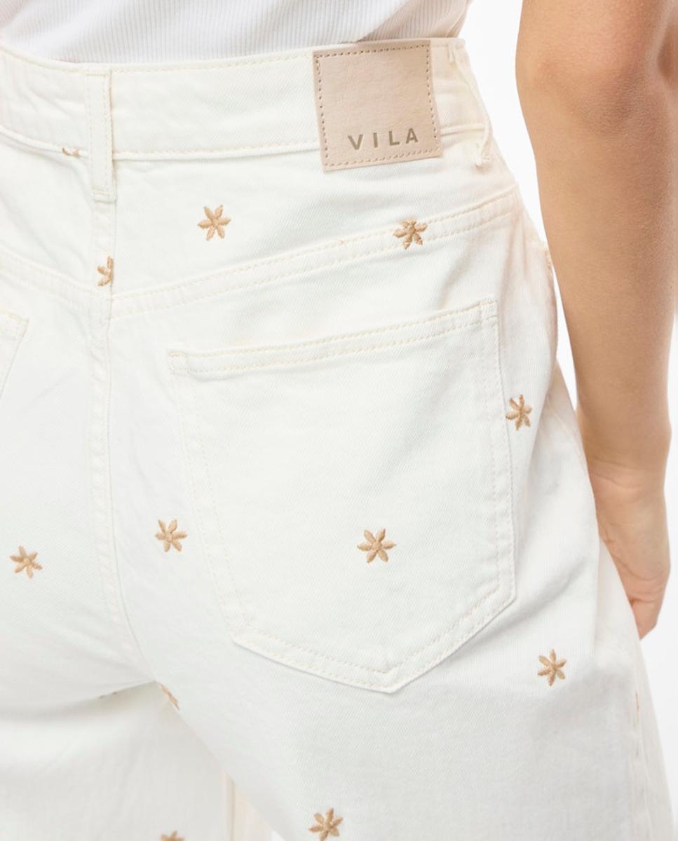 Jeans com Bordados Florais Vermelho-5