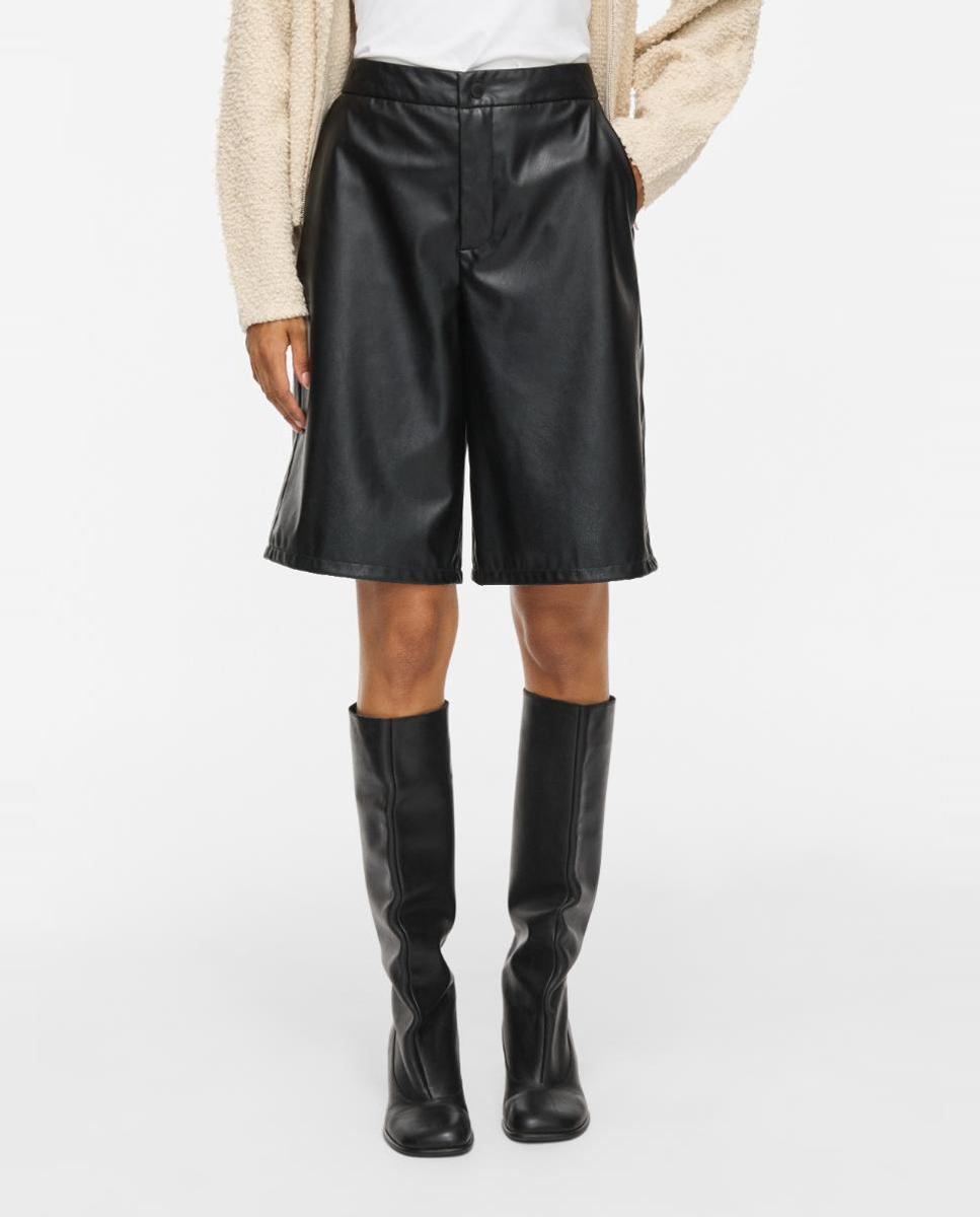 Imagen 0 de Bermuda de mujer de tiro alto Negro
