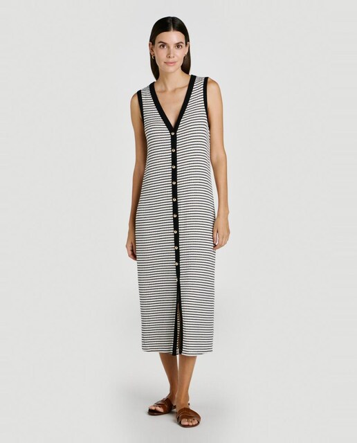 Vestido midi de punto canalé abotonado