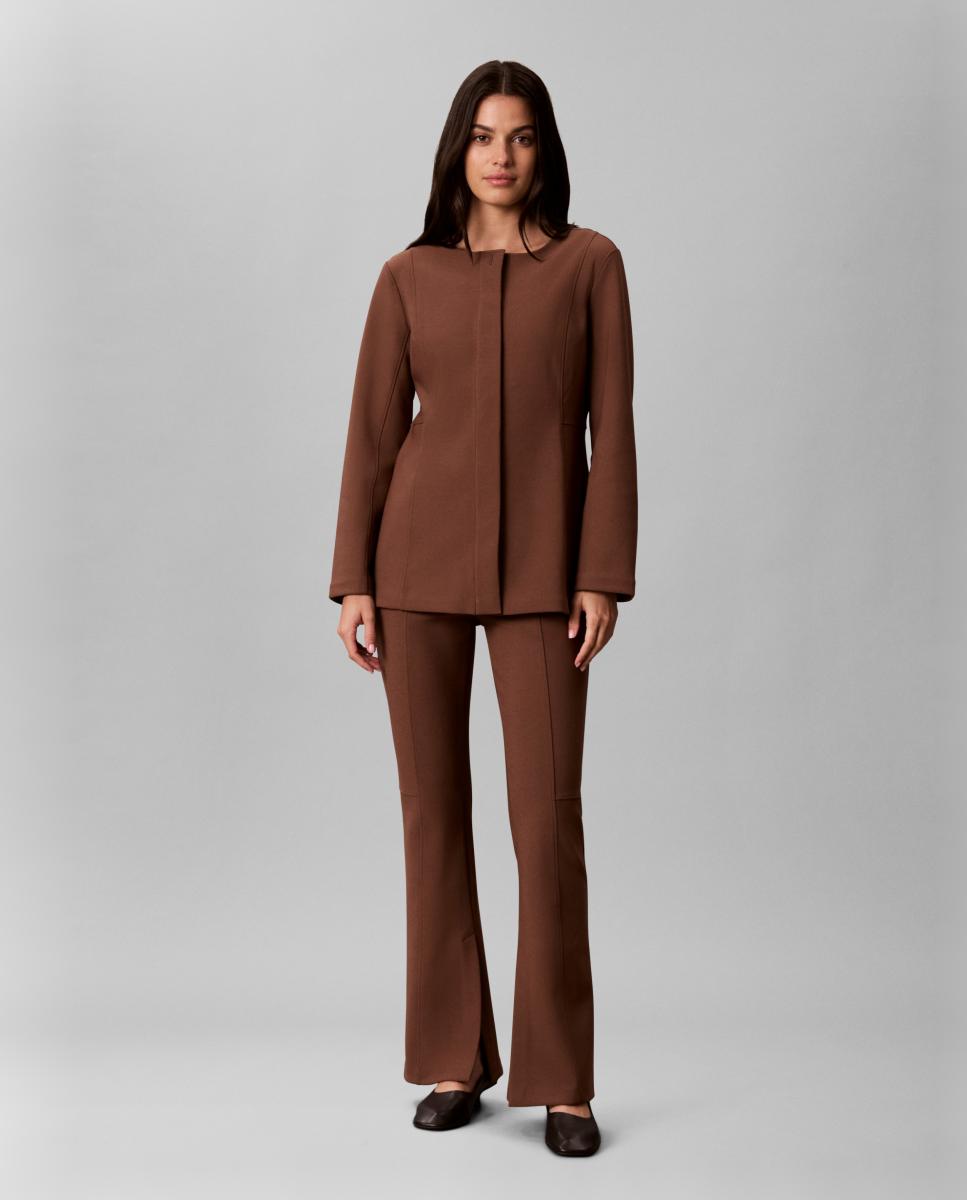Imagen 0 de Pantalón de mujer sastre flare Marrón oscuro