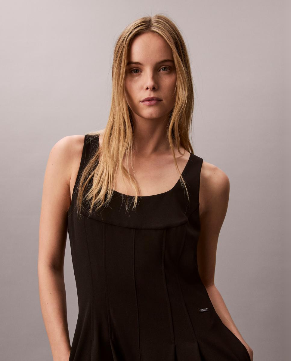 Macacão Maxi Scuba de Crepe Preto-3