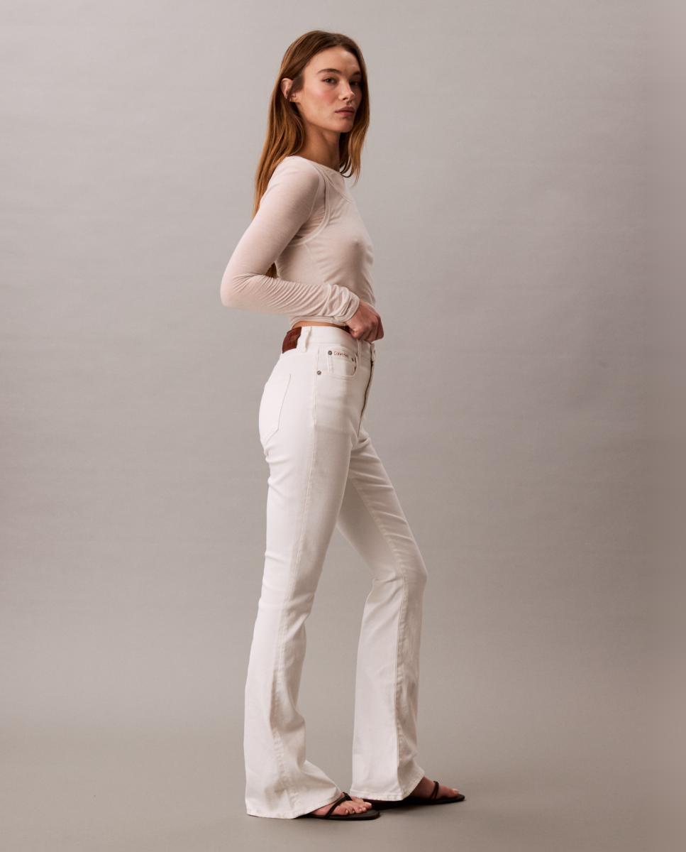 Jeans à Boca de Sino com Cintura Subida Branco-2