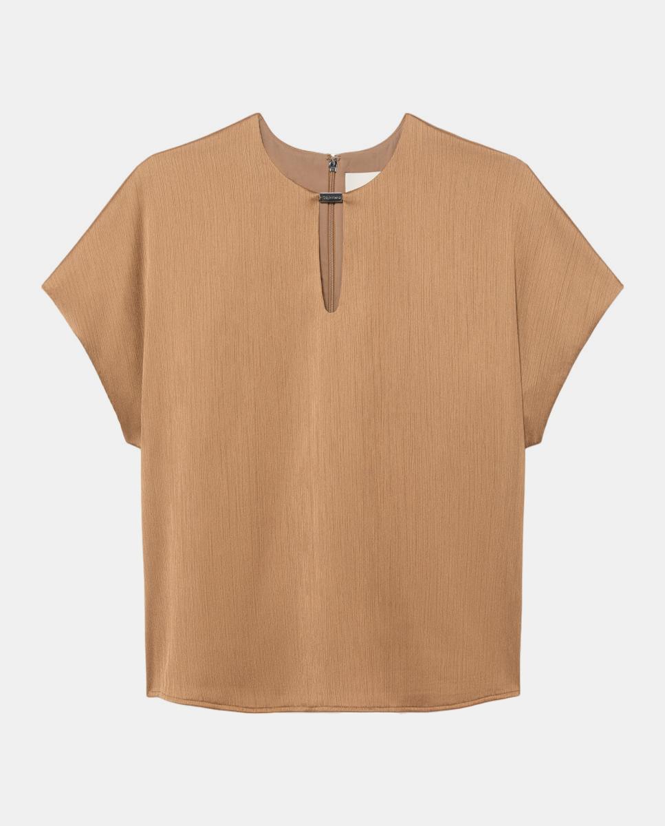 Blusa Plissada com Detalhe Metalizado Castanho-4