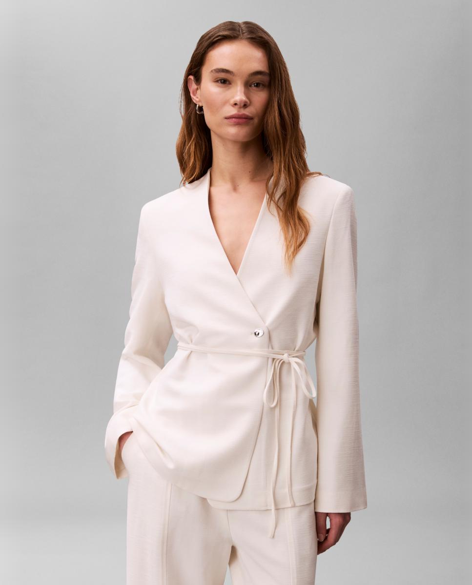 Imagem 0 de Blazer com Textura e Cinto