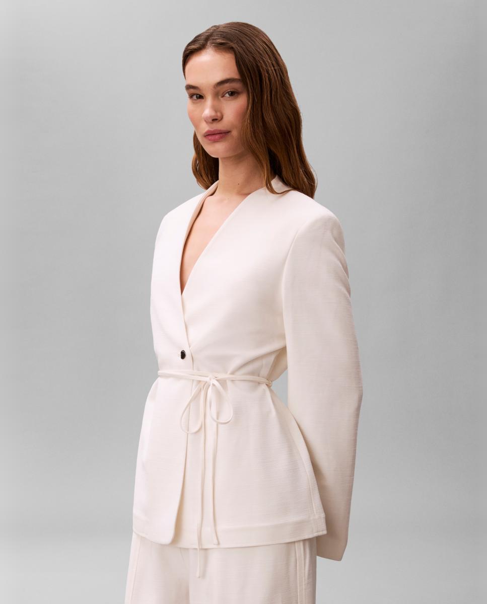 Blazer com Textura e Cinto Branco-3
