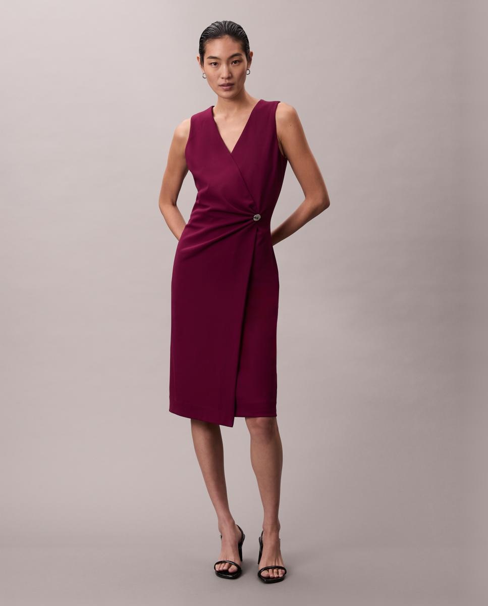 Imagem 0 de Vestido de Crepe sem Mangas