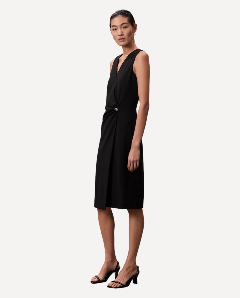 Vestido de Crepe sem Mangas Preto-2