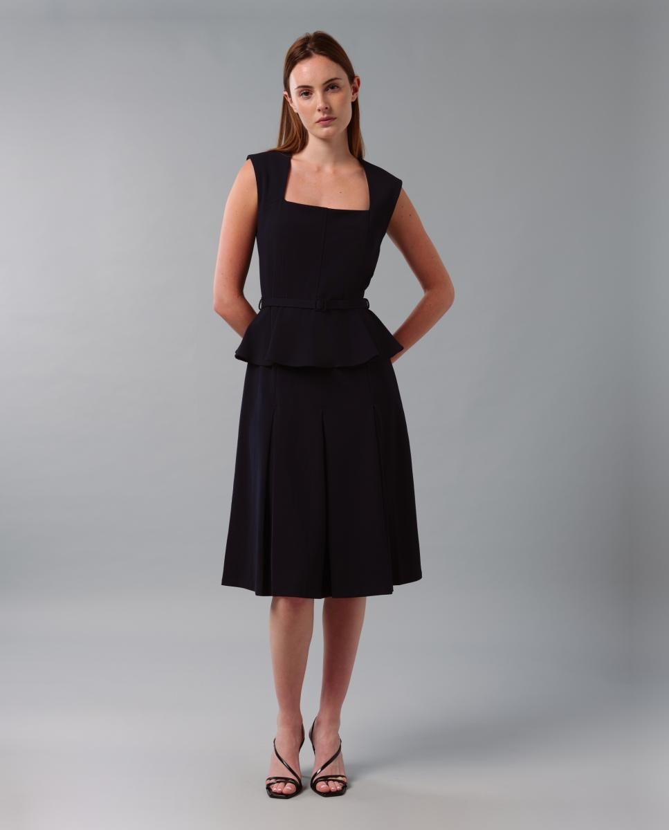 Calvin Klein - Vestido sin mangas con cinturón.