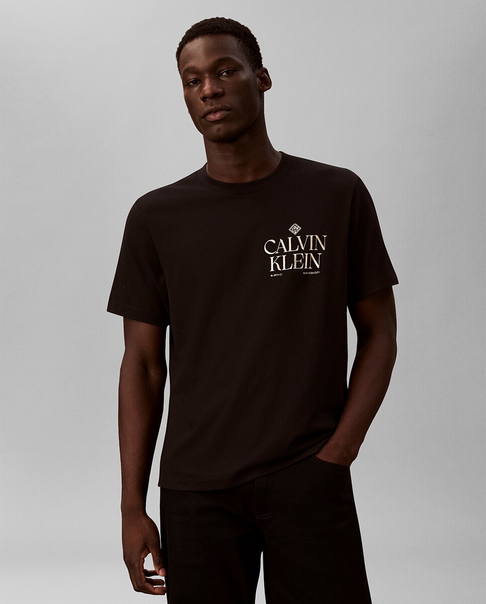 Imagem 0 de T-shirt com Desenho de Rosas