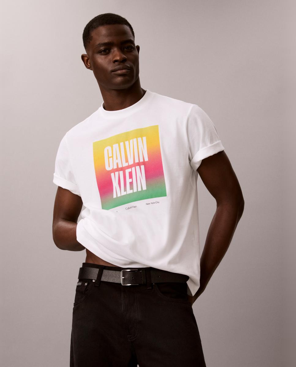 Imagem 0 de T-shirt com Estampado Gráfico