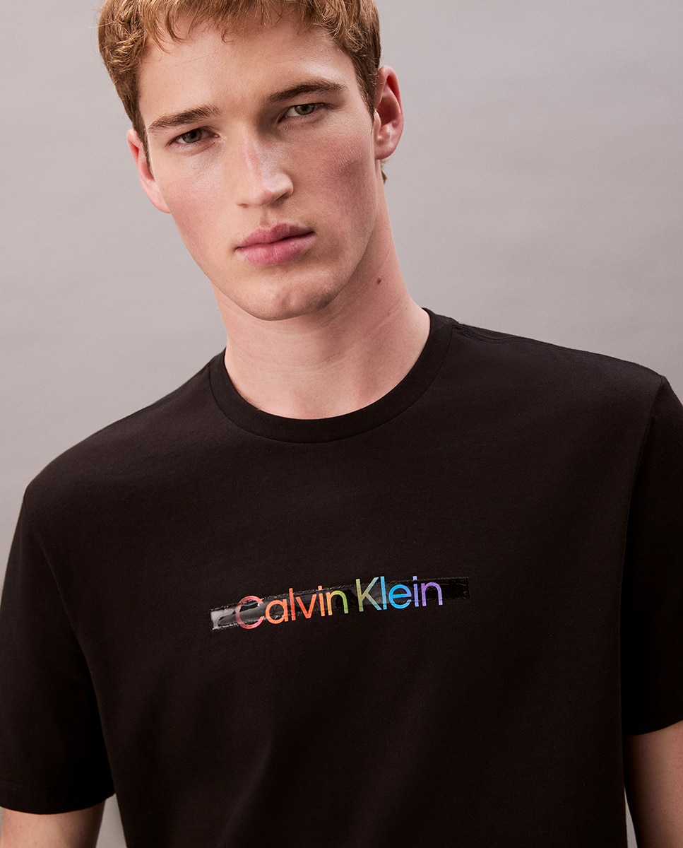 T-shirt com Logótipo Pride Preto-3