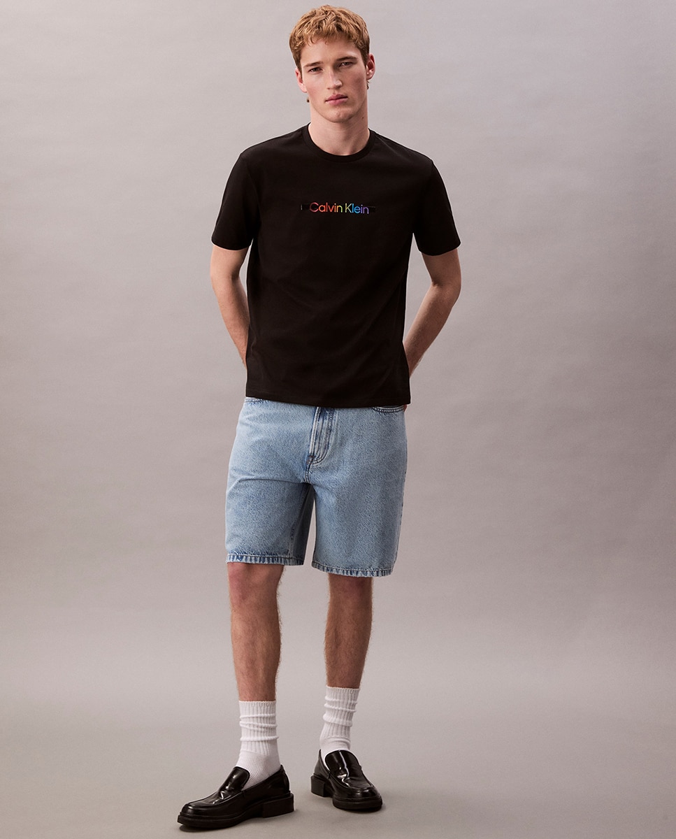 T-shirt com Logótipo Pride Preto-5
