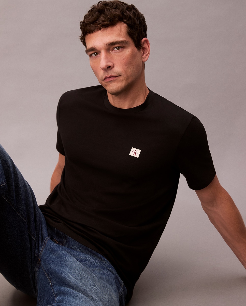 T-shirt com Logótipo Preto-3
