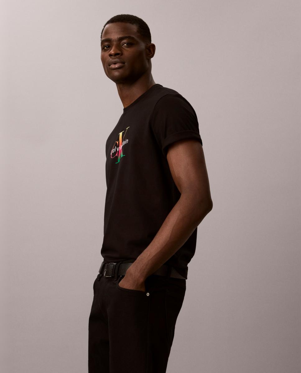 T-shirt com Logótipo Preto-4