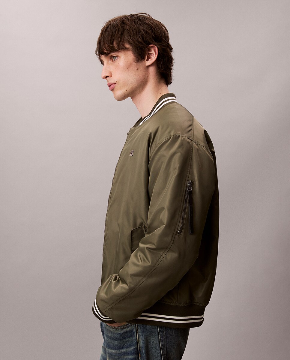 Blusão Bomber com Logótipo Verde-militar-2