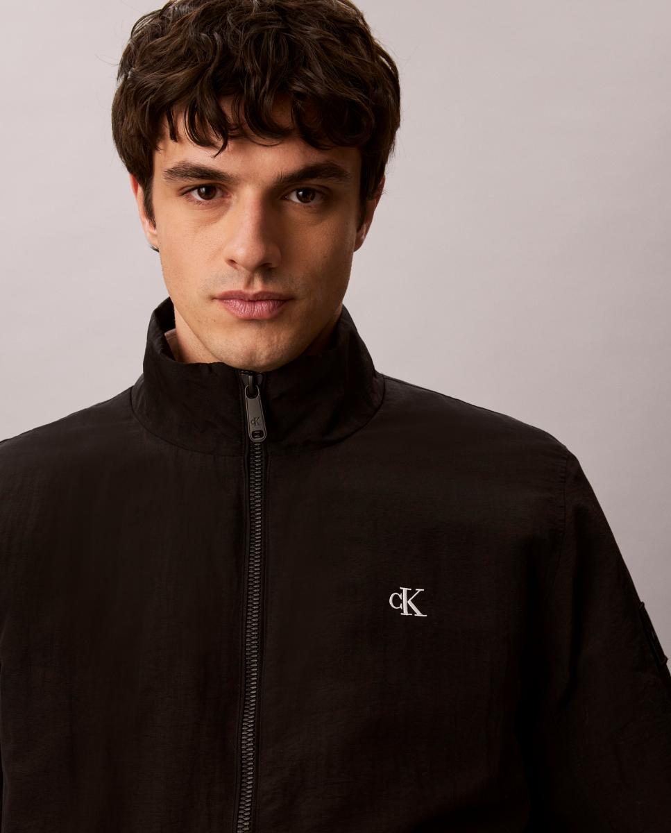 Casaco Estilo Harrington Preto-4