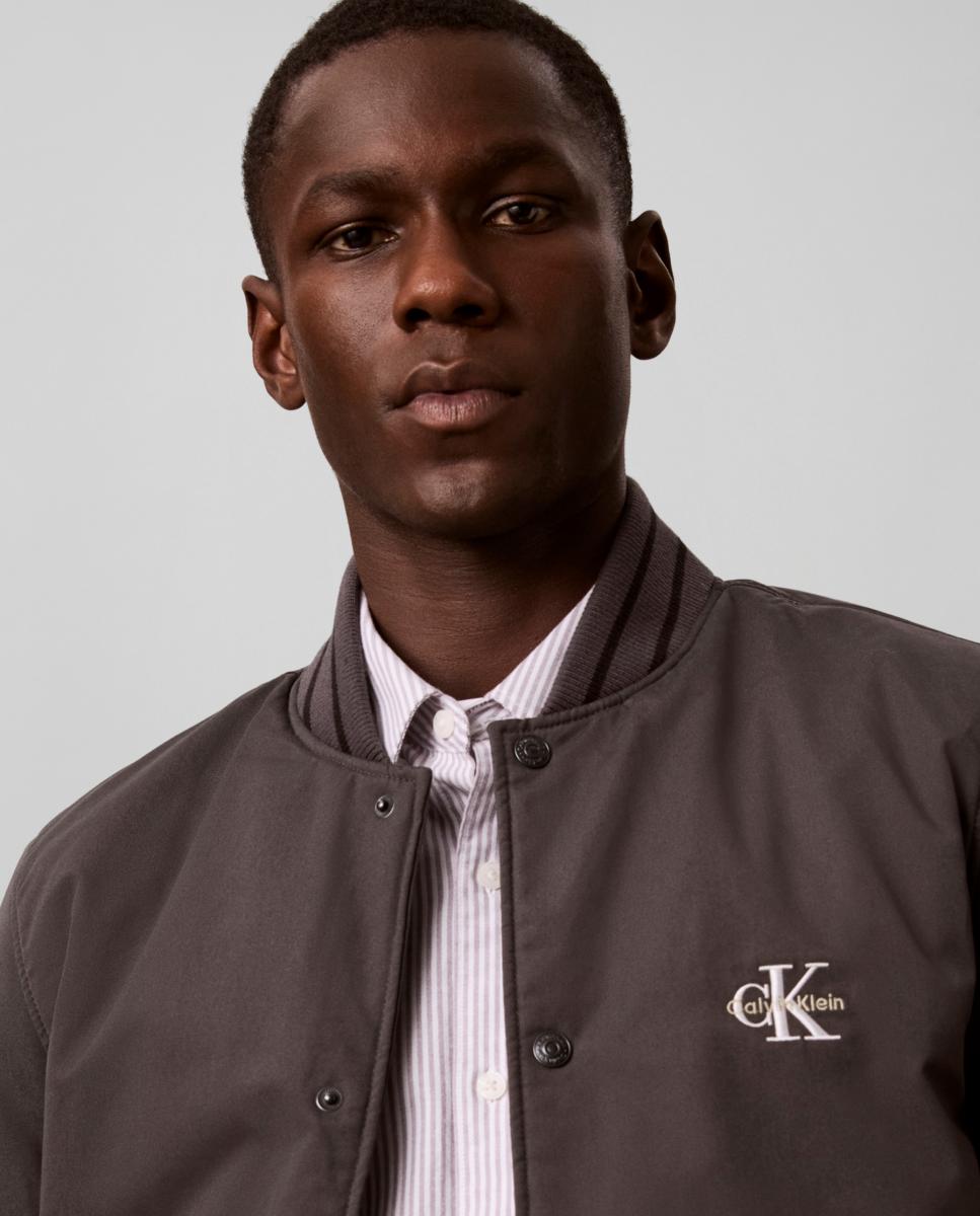 Chaqueta Hombre varsity de materiales combinados - Calvin Klein Jeans - Gris oscuro Gris oscuro-3