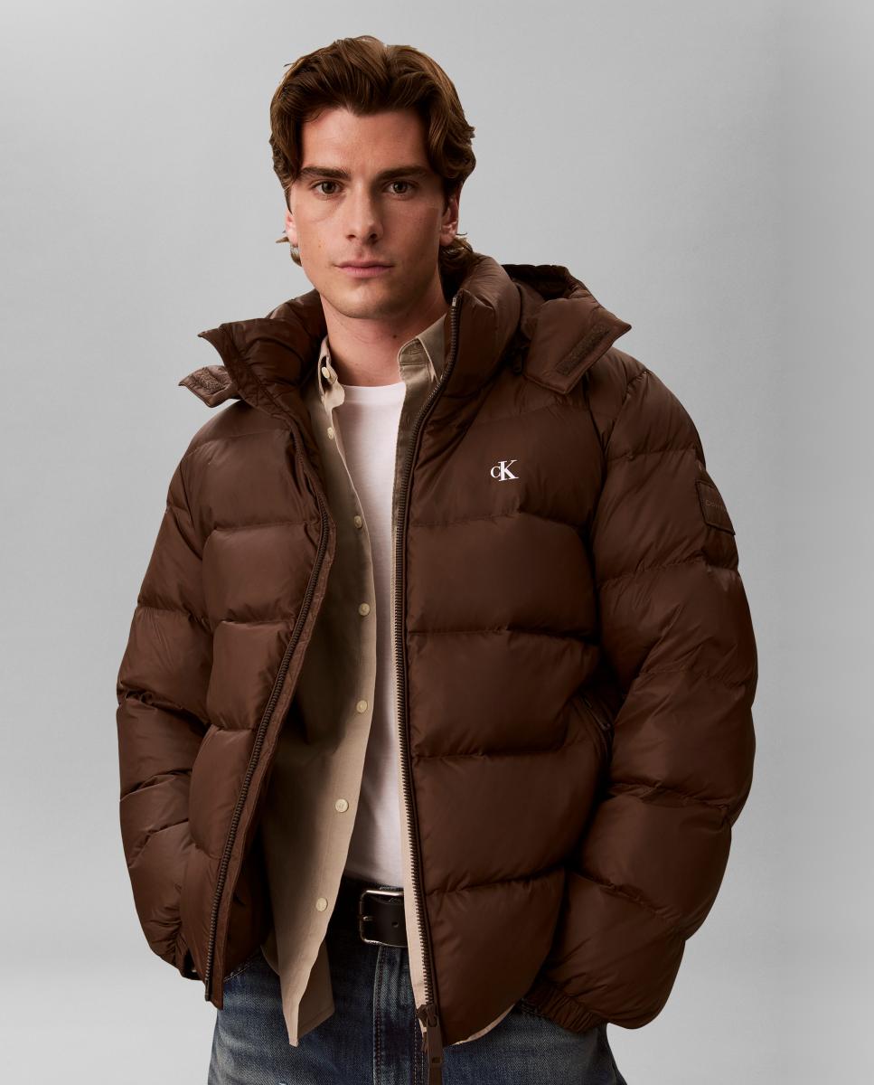 Imagen 0 de Plumífero Hombre nylon con capucha desmontable Marrón oscuro
