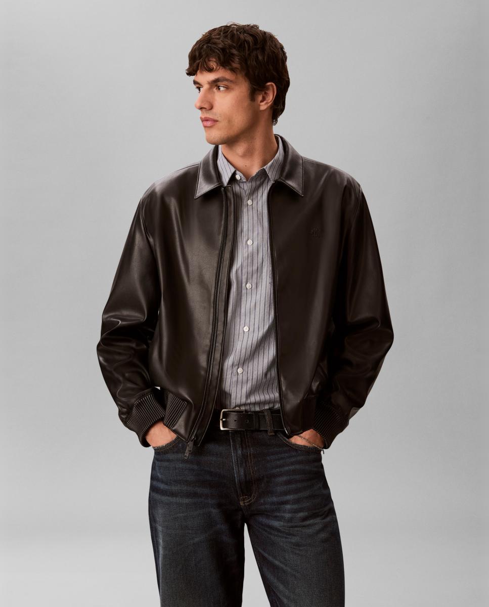 Calvin Klein Jeans - Chaqueta Hombre efecto piel.
