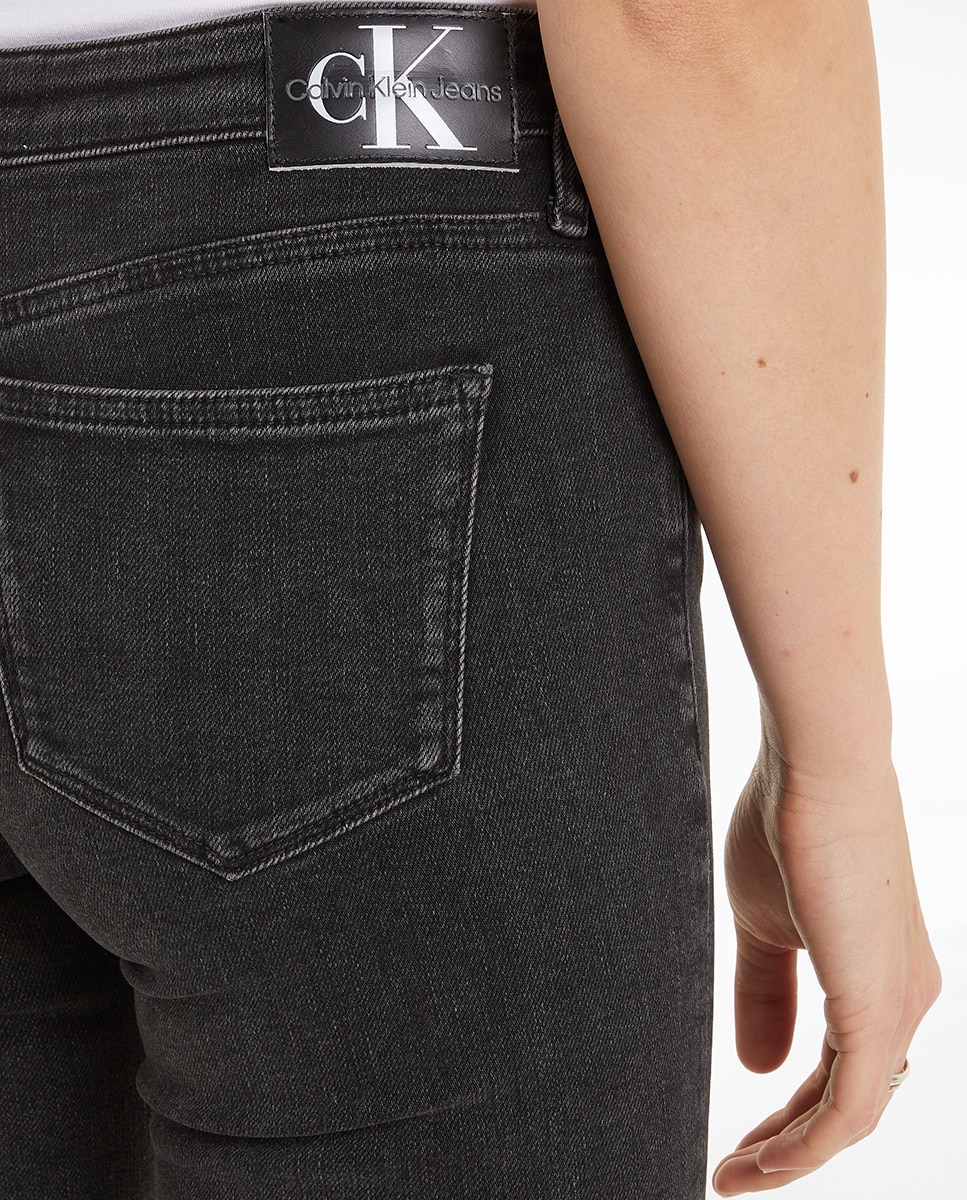 Jeans Mid Rise Skinny Preto-3