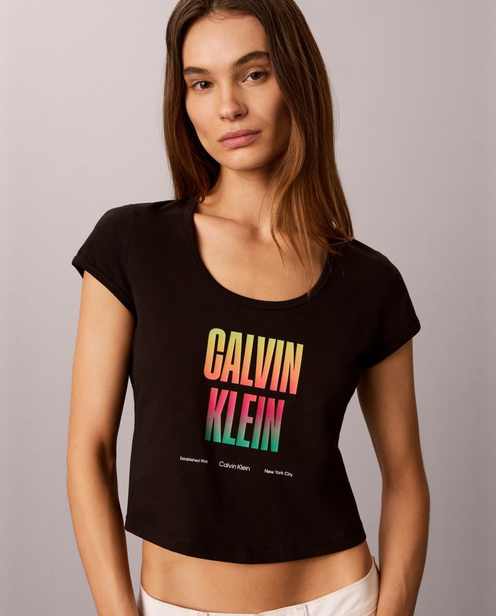 T-shirt Curta com Estampado Gráfico Preto-3