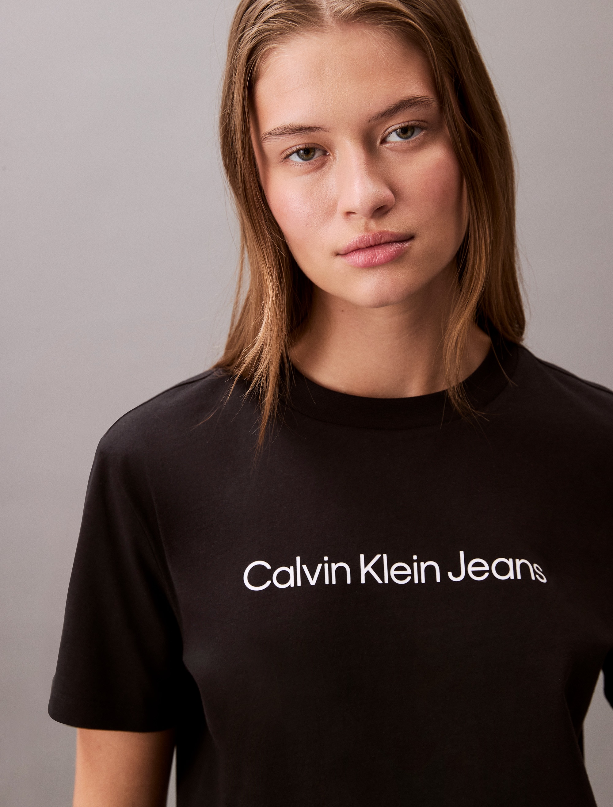 T-shirt com Logótipo Preto-3