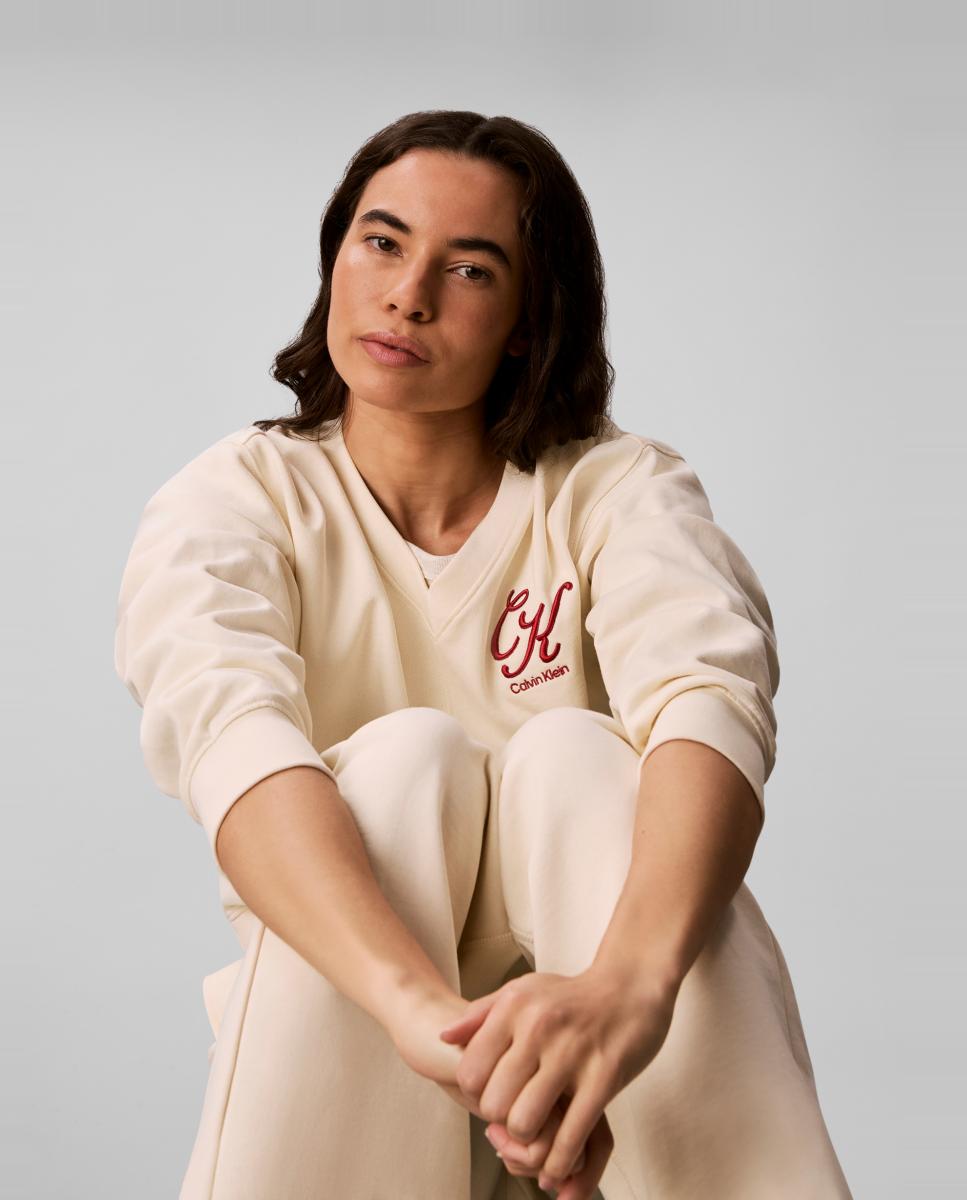 Sweatshirt com Decote em Bico Creme-3