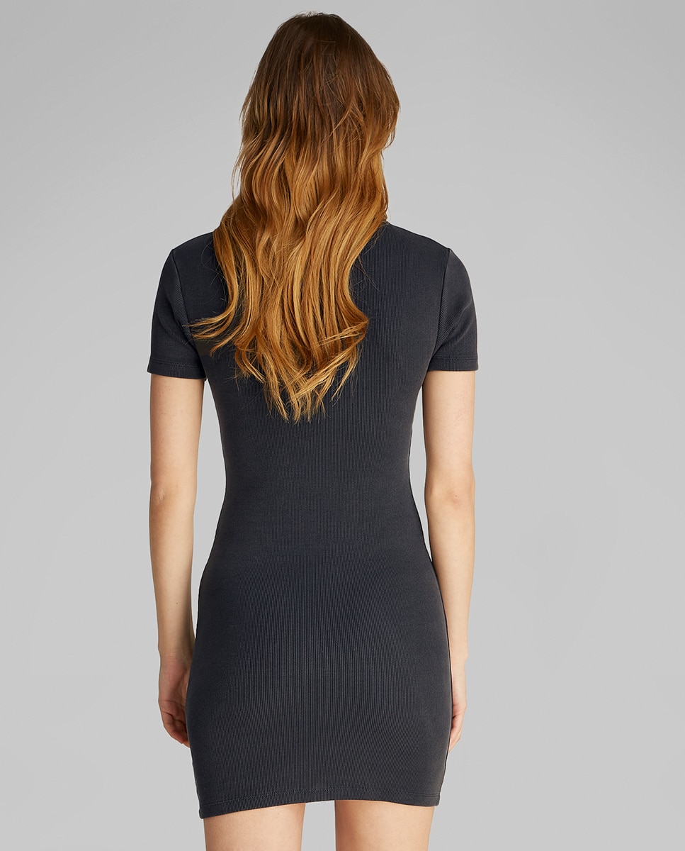 Vestido Curto com Logótipo Preto-2