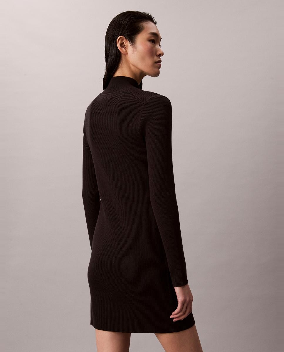 Vestido Curto com Gola Alta Preto-2