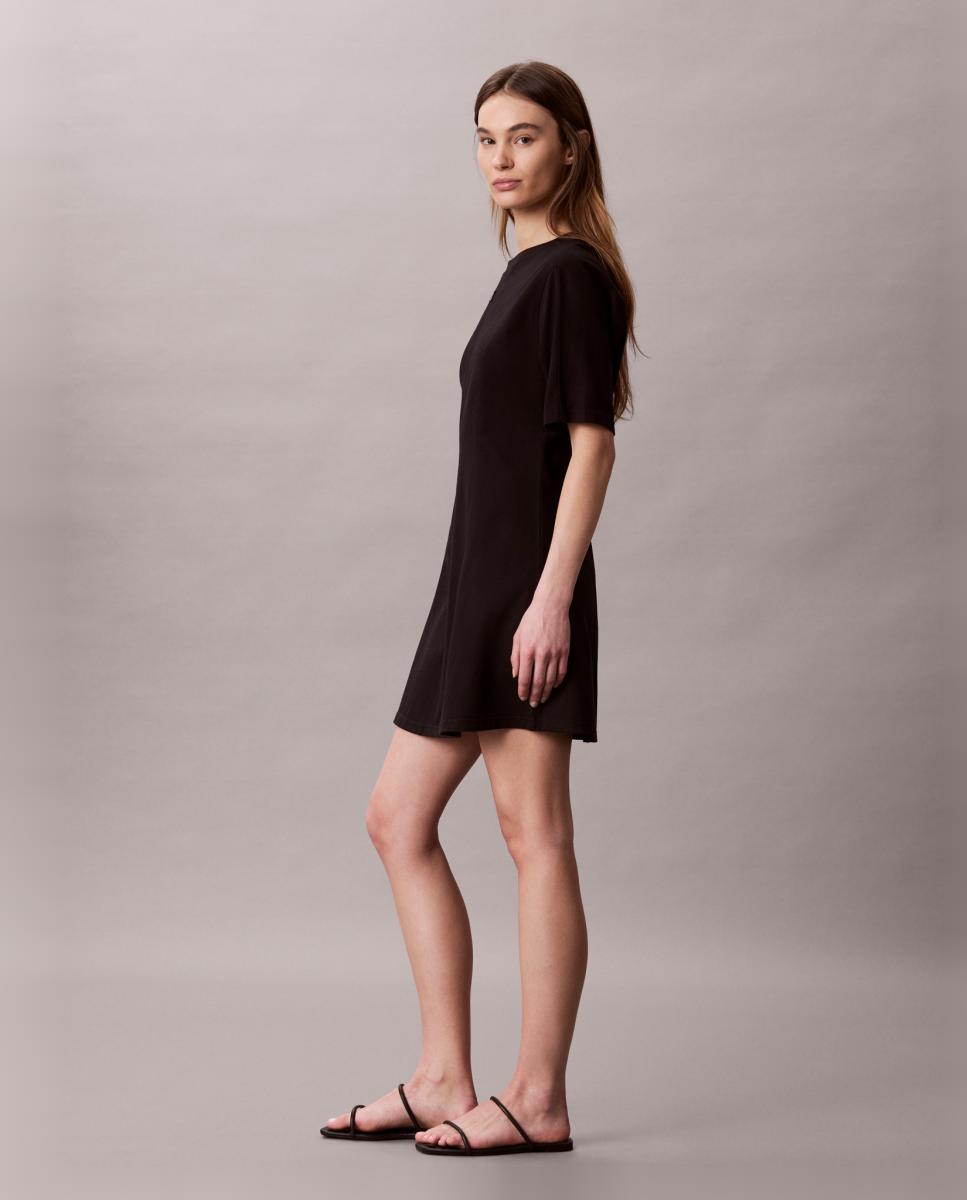 Vestido Curto com Costuras Preto-6