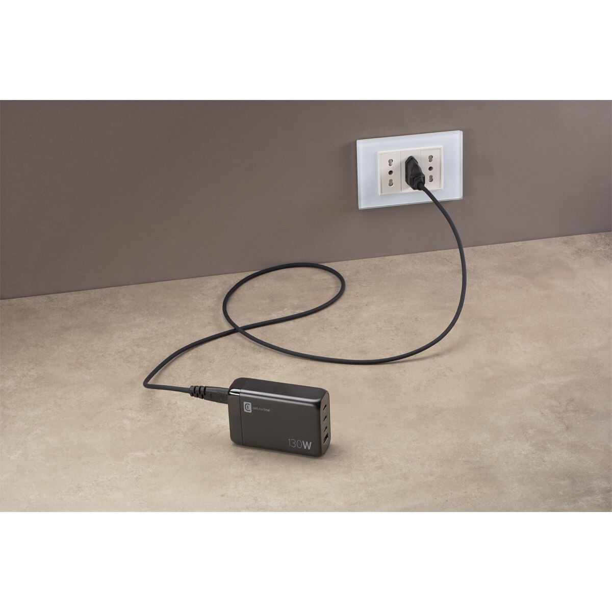 Cargador de red Cellular Line GaN 130W con 4 puertos Negro-4