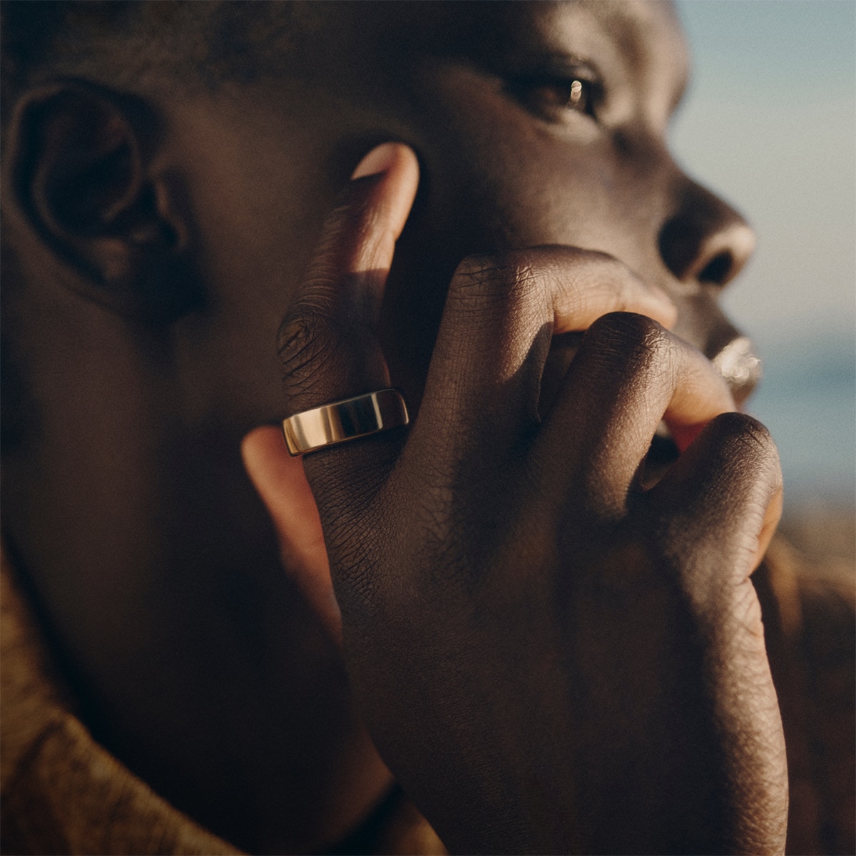 Anillo inteligente Oura Ring Gen3 Horizon Gold Oro-7