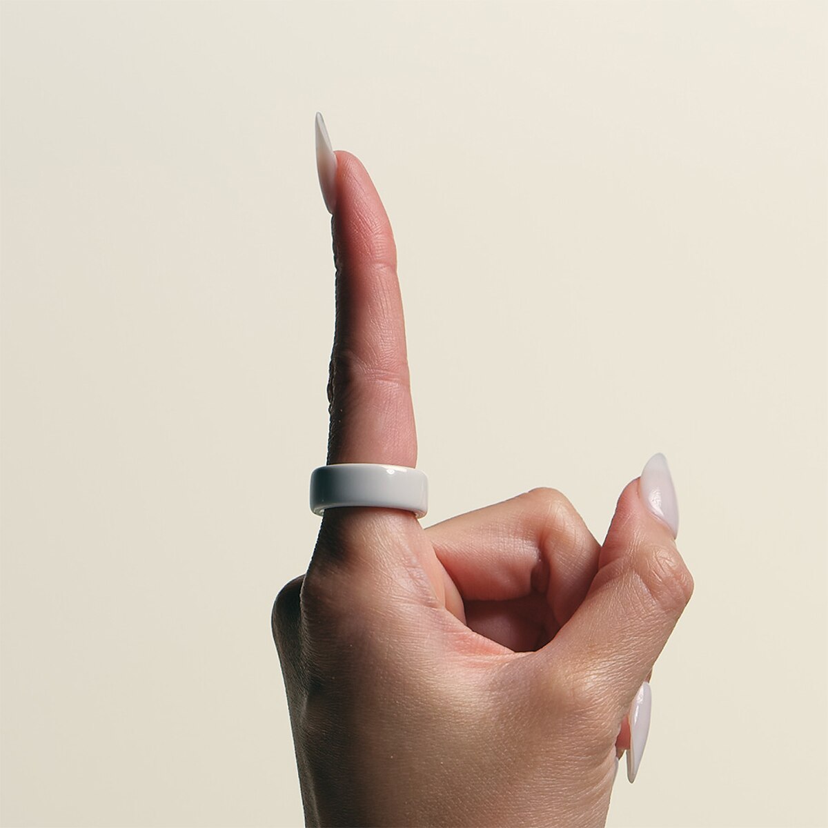 Anillo inteligente Oura Ring Gen4 Ceramic - Blanco Nube 5 Blanco Nube-8