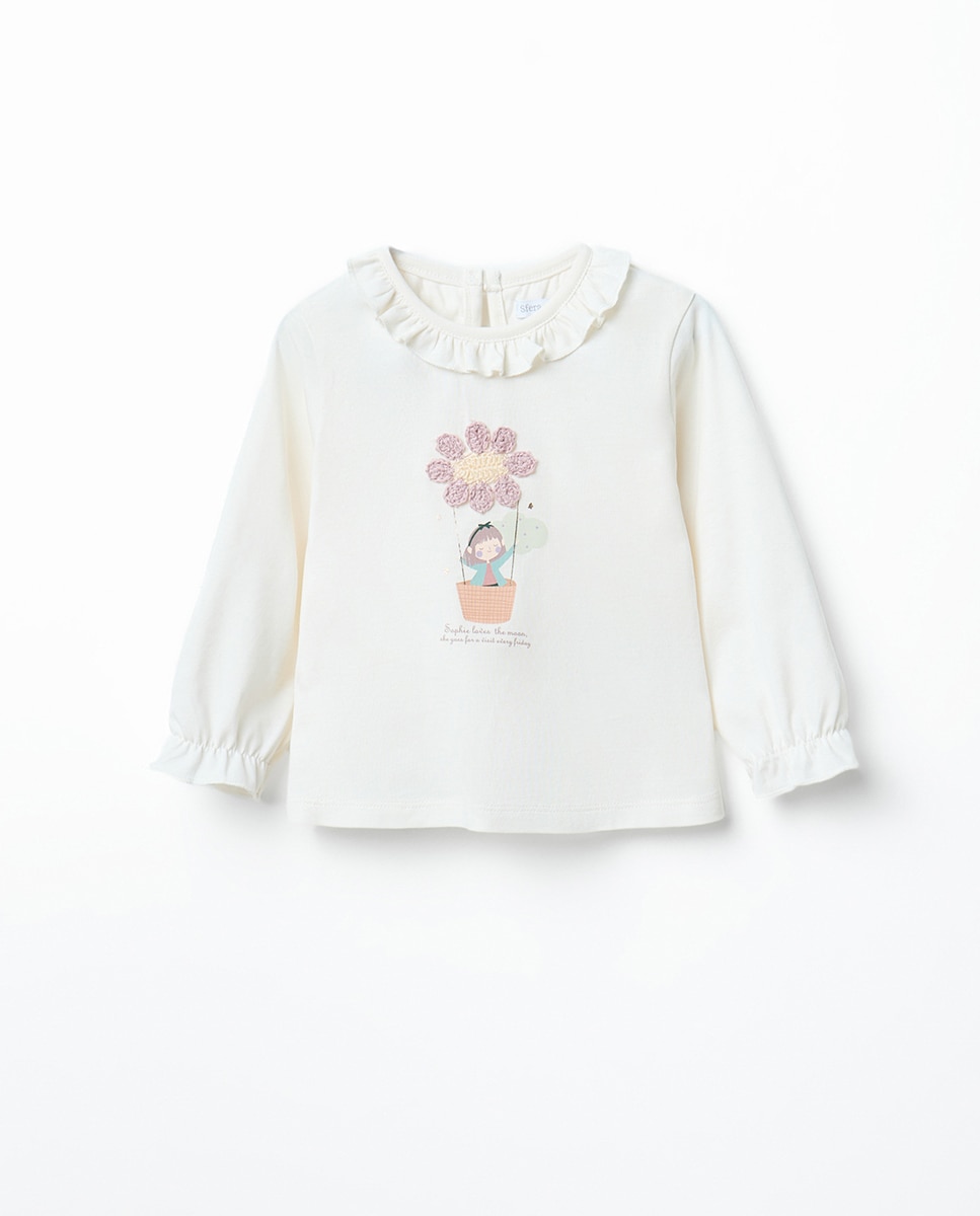 Imagem 0 de T-shirt com Balão e Crochet Floral