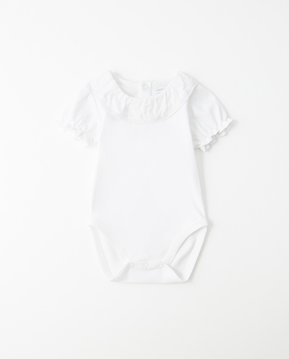 Imagem 0 de Body com Gola Ondulada