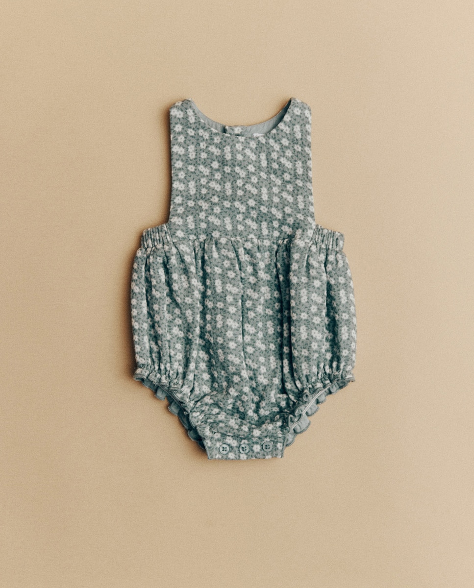 Imagem 0 de Babygrow Tipo Jardineiras Básico Ondulado