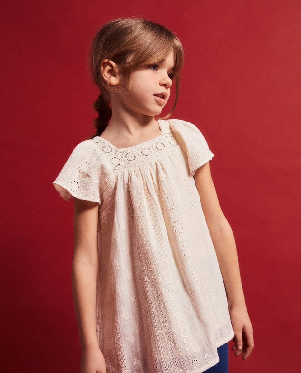 Vestido com rendas Cru-1