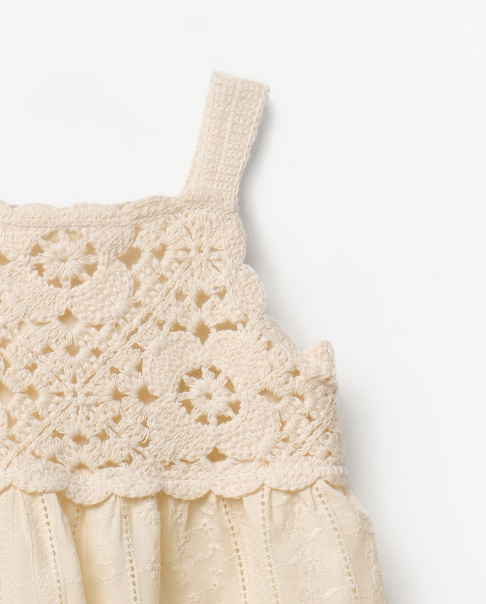 Vestido Misto de Crochet Bege-6