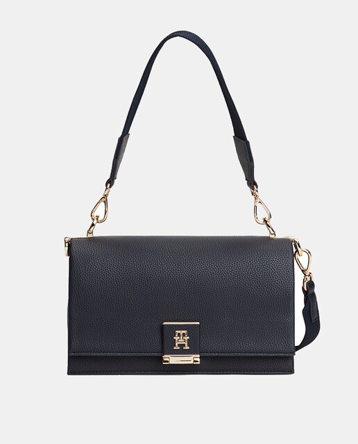 Imagen 0 de Bolso estilo shoulder bag en color azul marino con broche dorado de Tommy Hilfiger